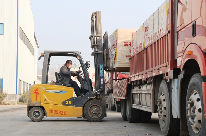 Ӳ��ʵ������������bbin��ӯ�泵������פ�����ĳ�������