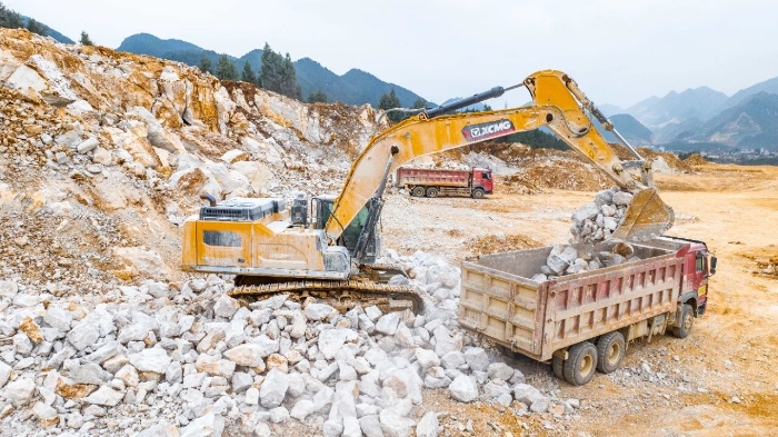 ��ɽ����XE500GK�����򡱿�ɽ�����ɸ��е�����