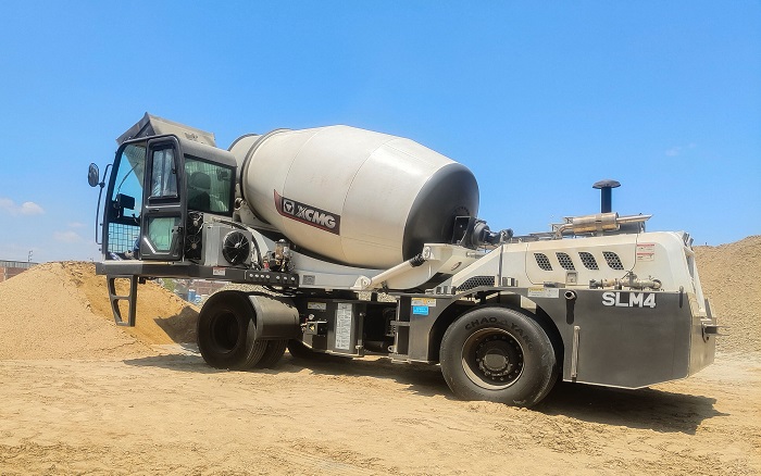 �������ȷ桱�ִ���³����̨SLM4�����Ͻ��賵��ҫ������